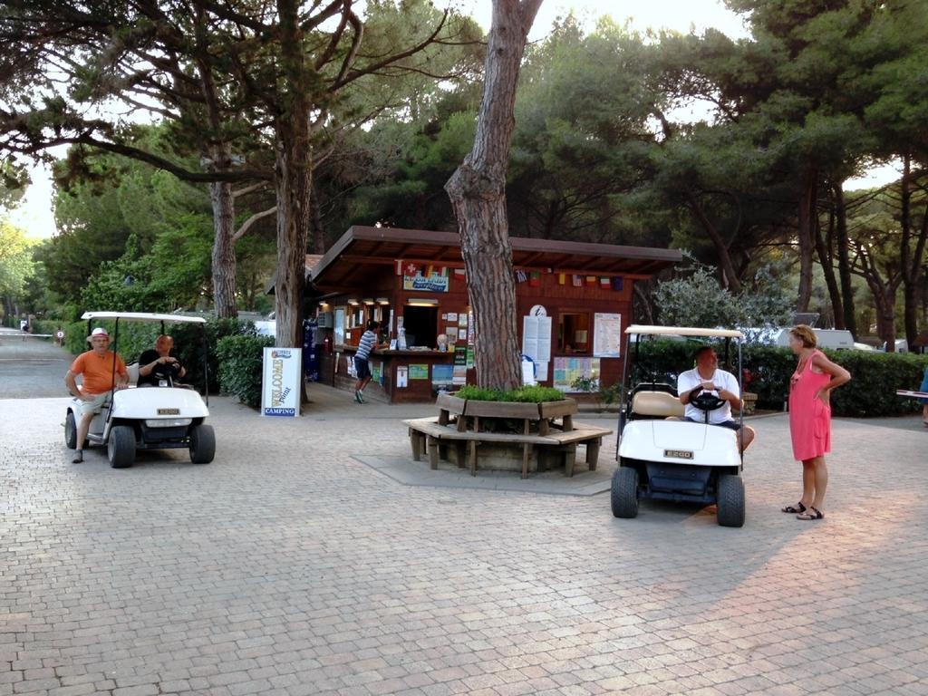Le Esperidi Camping Ecoresort Marina Di Bibbona Buitenkant foto