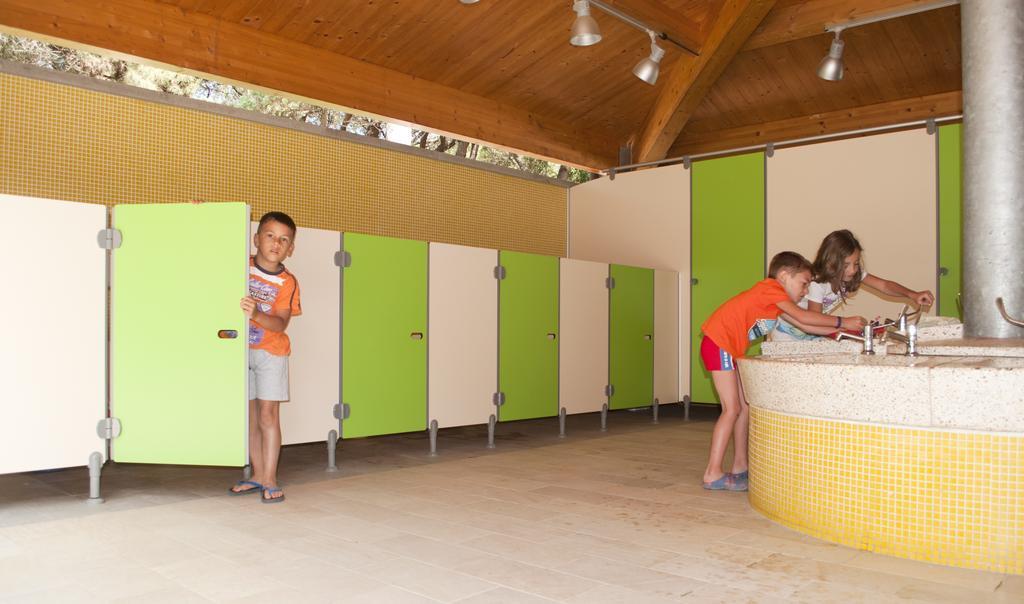Le Esperidi Camping Ecoresort Marina Di Bibbona Buitenkant foto