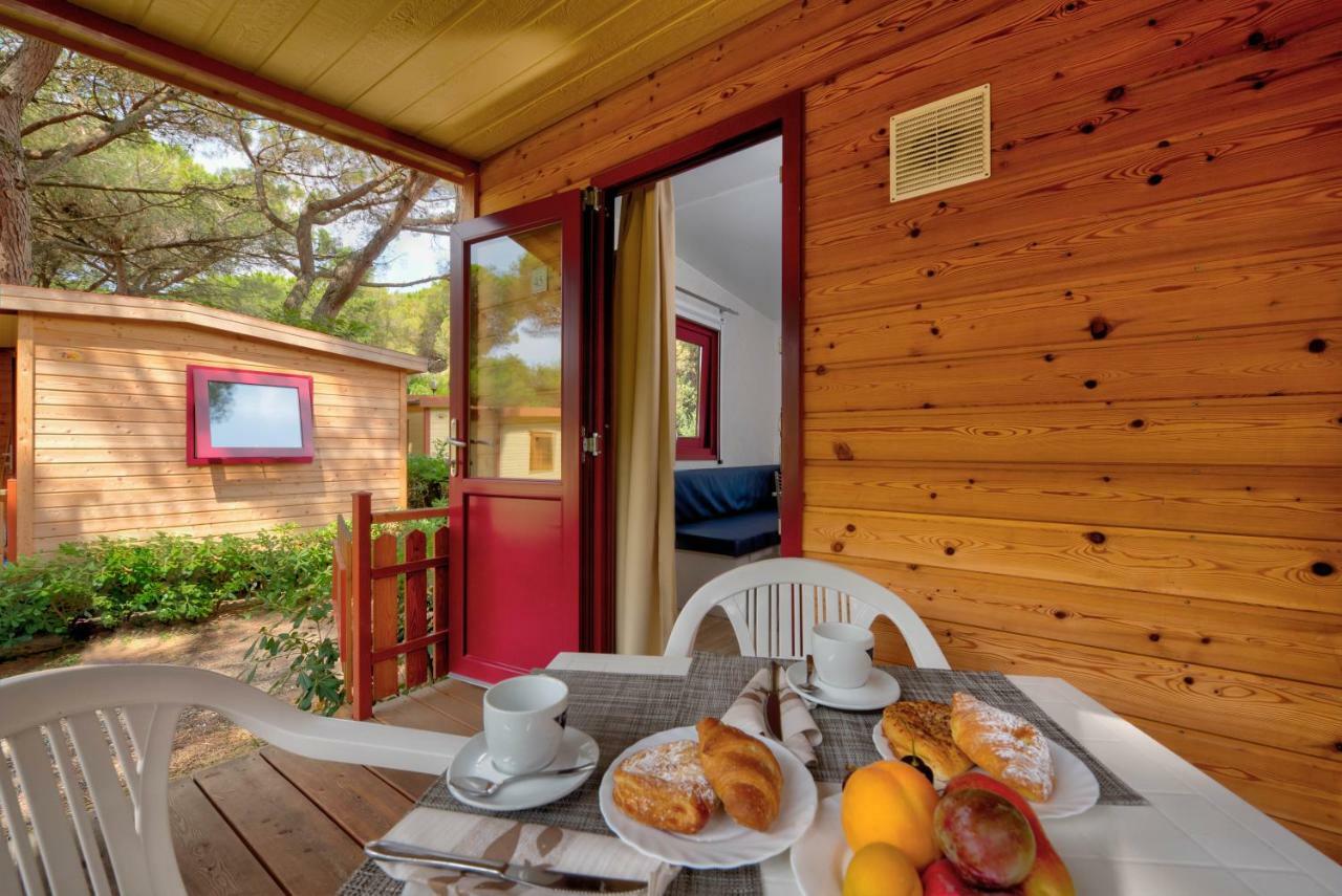 Le Esperidi Camping Ecoresort Marina Di Bibbona Buitenkant foto